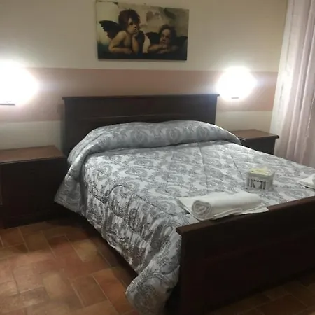 Il Girasole 3* צ'פראנו